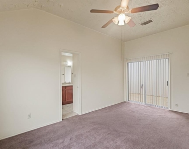 8731 Croteau Drive - Photo Thumbnail 9