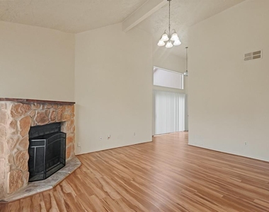 8731 Croteau Drive - Photo Thumbnail 4