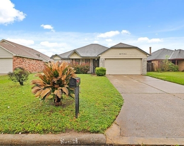 8731 Croteau Drive - Photo Thumbnail 2