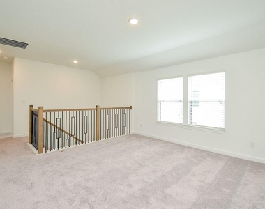 3811 Hermitage Drive - Photo Thumbnail 27