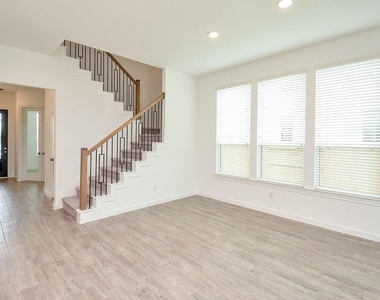 3811 Hermitage Drive - Photo Thumbnail 14