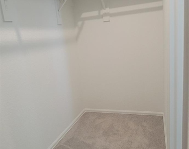 2226 Still Bend Lane - Photo Thumbnail 9