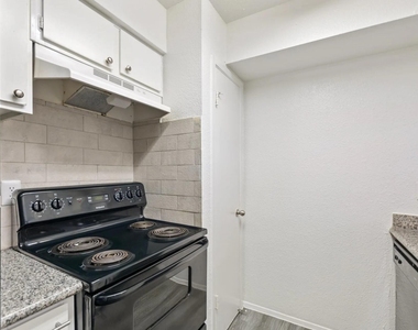 10101 Forum Park Drive - Photo Thumbnail 9