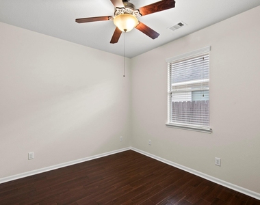 16710 Jelly Park Stone Drive - Photo Thumbnail 16