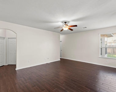16710 Jelly Park Stone Drive - Photo Thumbnail 9
