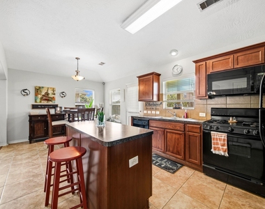3414 Oaklawn Place Drive - Photo Thumbnail 13
