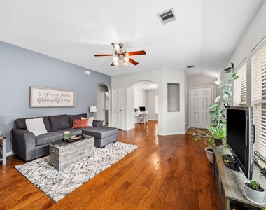 3414 Oaklawn Place Drive - Photo Thumbnail 4