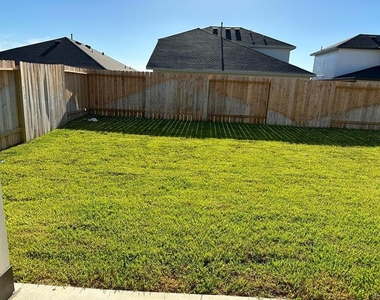 7815 Elm Birch - Photo Thumbnail 14