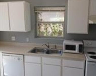 2716 Truxillo Street - Photo Thumbnail 6