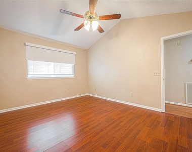 3231 E Heatherock Circle - Photo Thumbnail 23