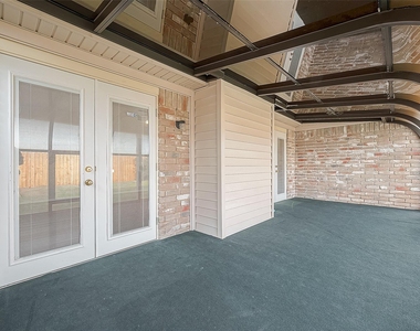 3231 E Heatherock Circle - Photo Thumbnail 29