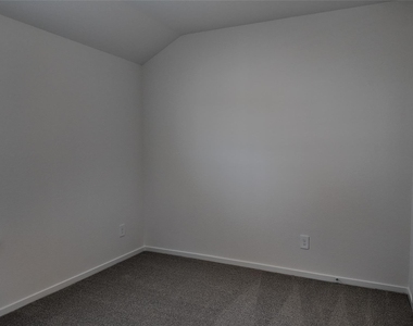 14312 Grey Pointe Curt - Photo Thumbnail 7