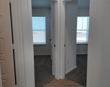 14312 Grey Pointe Curt - Photo Thumbnail 6