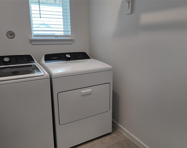 14312 Grey Pointe Curt - Photo Thumbnail 15