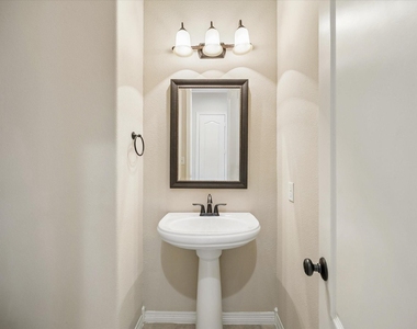 6618 Turlock Springs Court - Photo Thumbnail 10