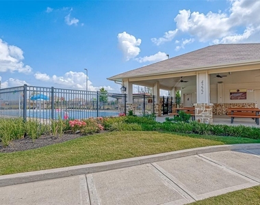 4110 Rapallo Ct - Photo Thumbnail 44