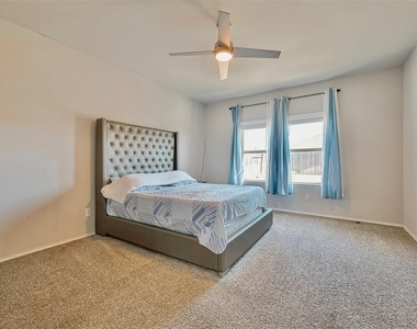 4110 Rapallo Ct - Photo Thumbnail 19
