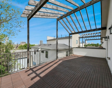 1716 Stuart Street - Photo Thumbnail 36