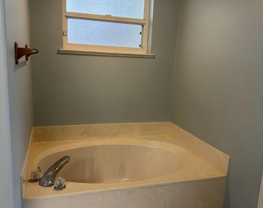 632 Bayfront Terrace - Photo Thumbnail 20