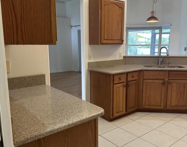 632 Bayfront Terrace - Photo Thumbnail 12