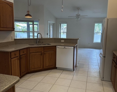 632 Bayfront Terrace - Photo Thumbnail 11
