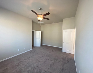 5255 Prairie Terrace Lane - Photo Thumbnail 10