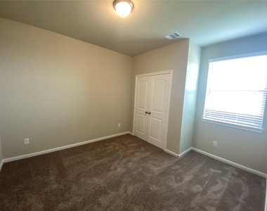 5255 Prairie Terrace Lane - Photo Thumbnail 15