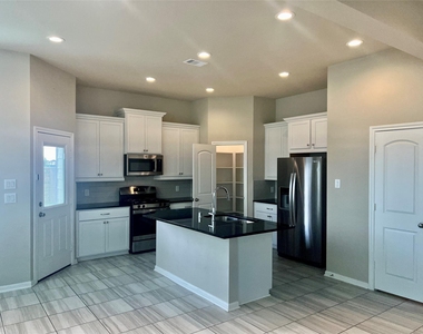 5255 Prairie Terrace Lane - Photo Thumbnail 4