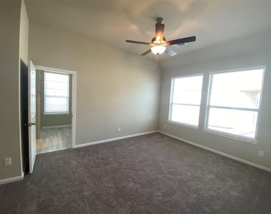 5255 Prairie Terrace Lane - Photo Thumbnail 8