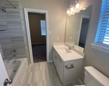 5255 Prairie Terrace Lane - Photo Thumbnail 17
