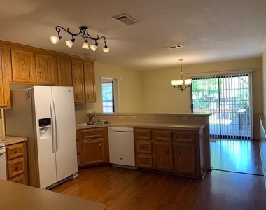 1922 20th Street - Photo Thumbnail 28
