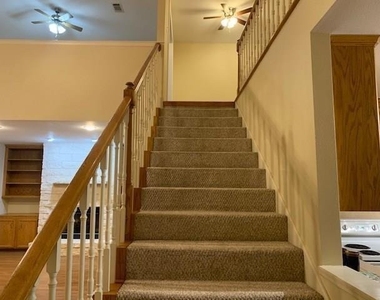 1922 20th Street - Photo Thumbnail 10