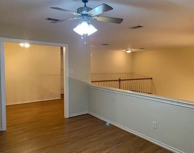 1922 20th Street - Photo Thumbnail 15