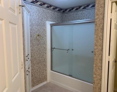 1922 20th Street - Photo Thumbnail 40