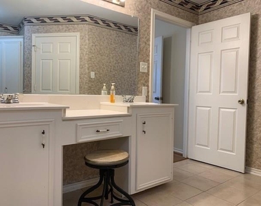 1922 20th Street - Photo Thumbnail 44