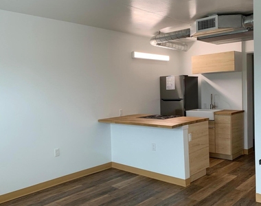 2421 Stone Street - Photo Thumbnail 6