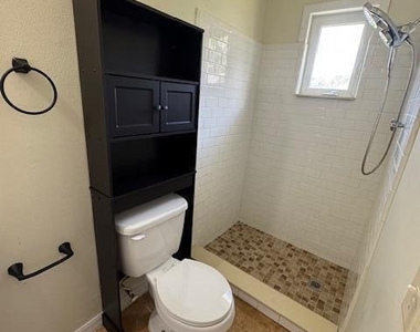 1630 Agnes Avenue Se - Photo Thumbnail 14