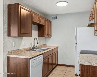 1123 Tree Ridge Lane Ne - Photo Thumbnail 7