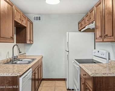 1123 Tree Ridge Lane Ne - Photo Thumbnail 9