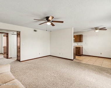 1123 Tree Ridge Lane Ne - Photo Thumbnail 3
