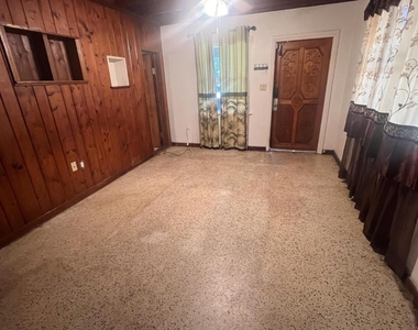 356 Palm Avenue - Photo Thumbnail 1