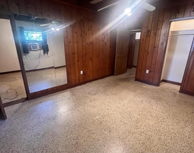356 Palm Avenue - Photo Thumbnail 7