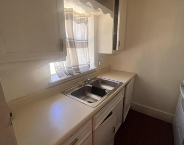 356 Palm Avenue - Photo Thumbnail 4