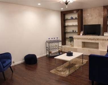5343 Richmond Avenue - Photo Thumbnail 18