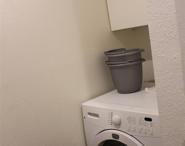 5343 Richmond Avenue - Photo Thumbnail 15