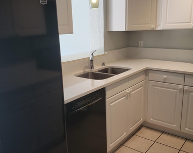 491 Third Avenue - Photo Thumbnail 6