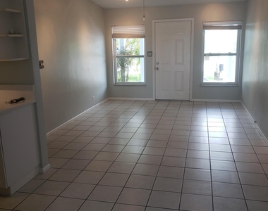491 Third Avenue - Photo Thumbnail 4