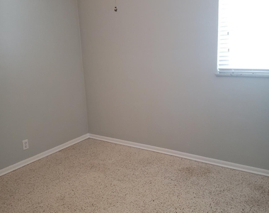 491 Third Avenue - Photo Thumbnail 11