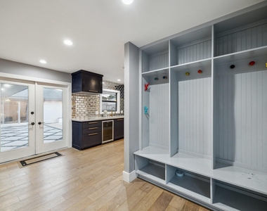 5339 Rutherglenn Drive - Photo Thumbnail 13