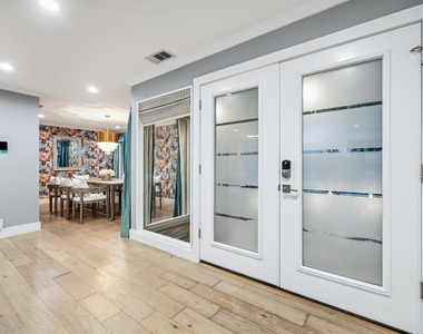 5339 Rutherglenn Drive - Photo Thumbnail 3